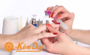 Cách dũa móng tay đẹp