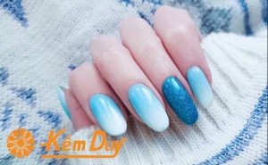 Mẫu nail màu xanh
